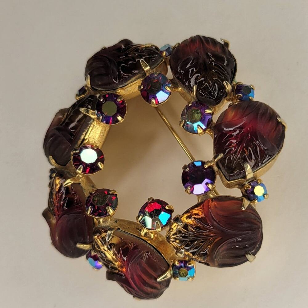 Beautiful Vintage Juliana Strawberry Rhinestone Brooch
